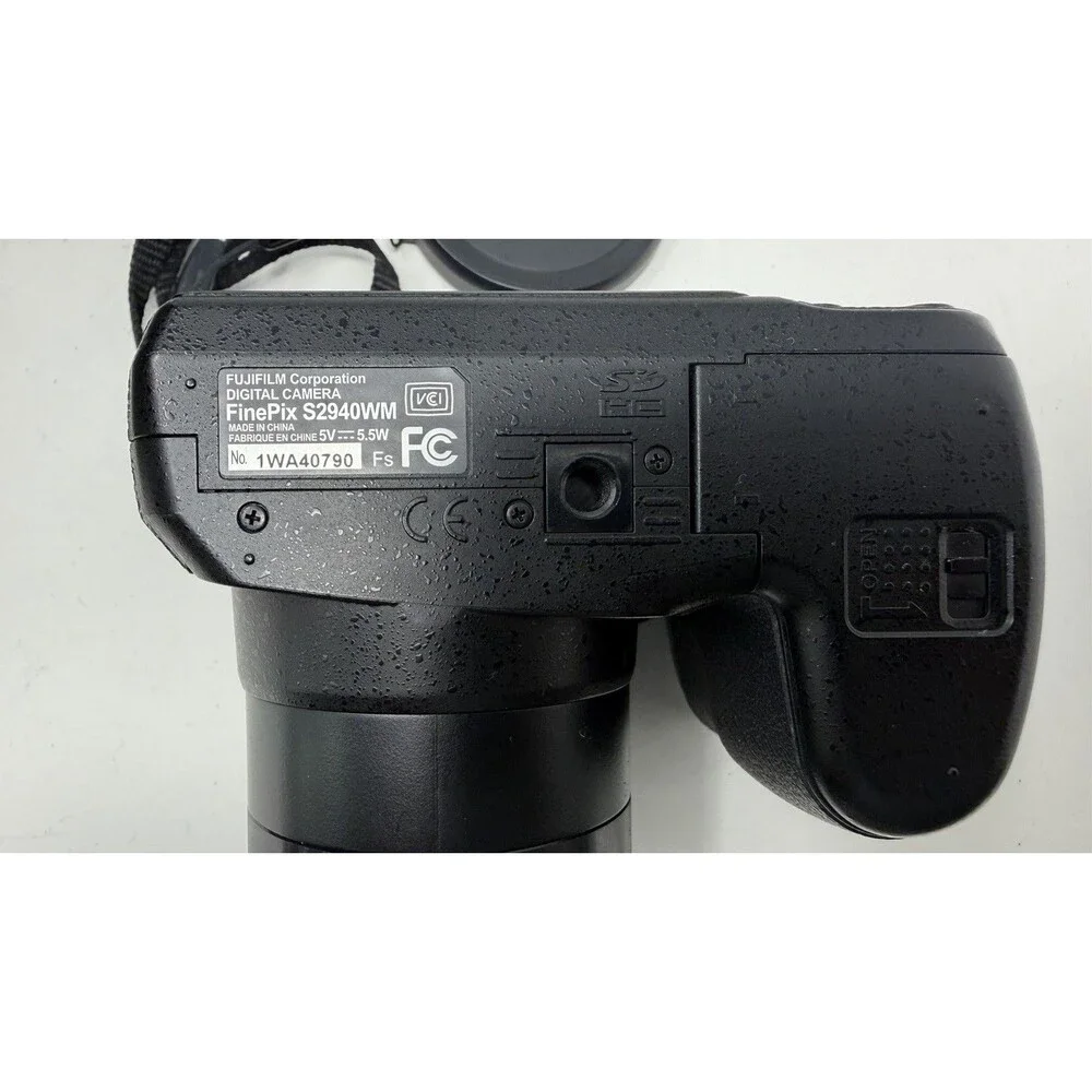 Fujifilm FinePix S2940WM 14MP Digital Camera W/Case TESTED WORKS
